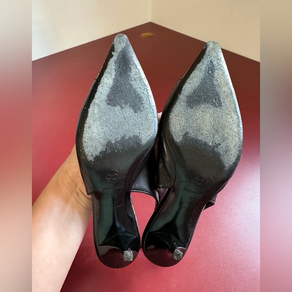 Gorgeous Chanel Black Slingback Heels. Size 38. Signature Logo. - Picture 8 of 9